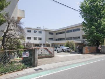 松戸市立上本郷小学校　距離８００ｍ／徒歩10分・約800m(2023年5月)