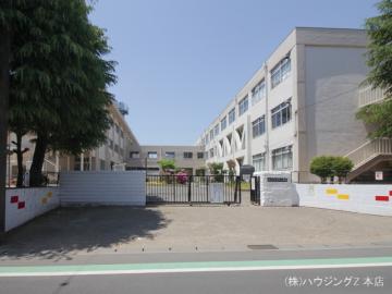 松戸市立稔台小学校　距離１４００ｍ／徒歩18分・約1,400m(2023年5月)