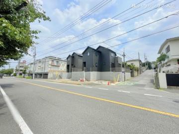 前面道路含む現地写真(2024年7月)