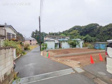 前面道路含む現地写真(2024年10月)