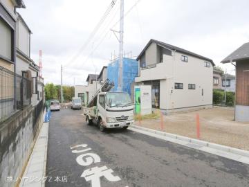 前面道路含む現地写真(2024年10月)